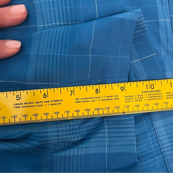 Under Armour Men's Blue Checkered Shorts size 36 - Picture 5 of 7